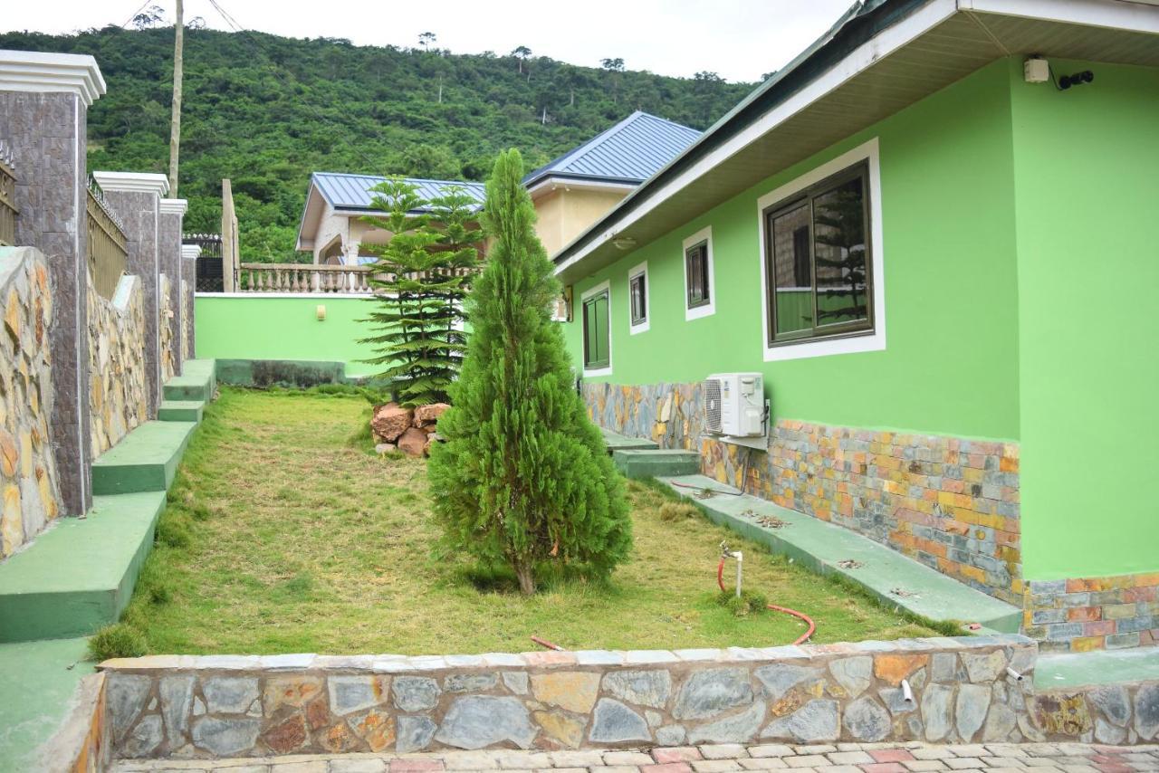 3A'S Guest House Akosombo 외부 사진