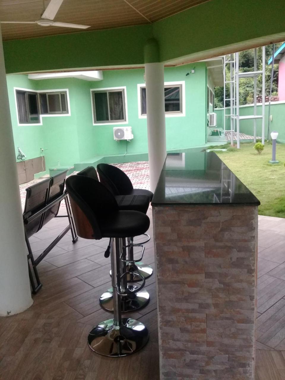 3A'S Guest House Akosombo 외부 사진