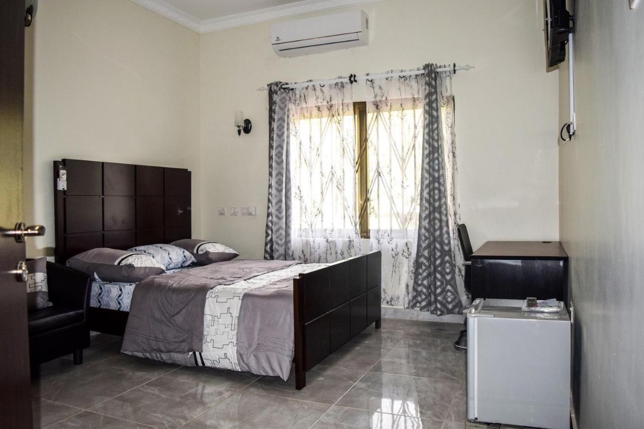 3A'S Guest House Akosombo 외부 사진